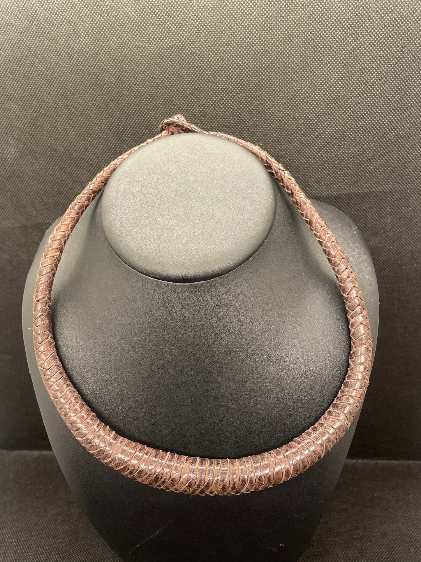 collar cuero4