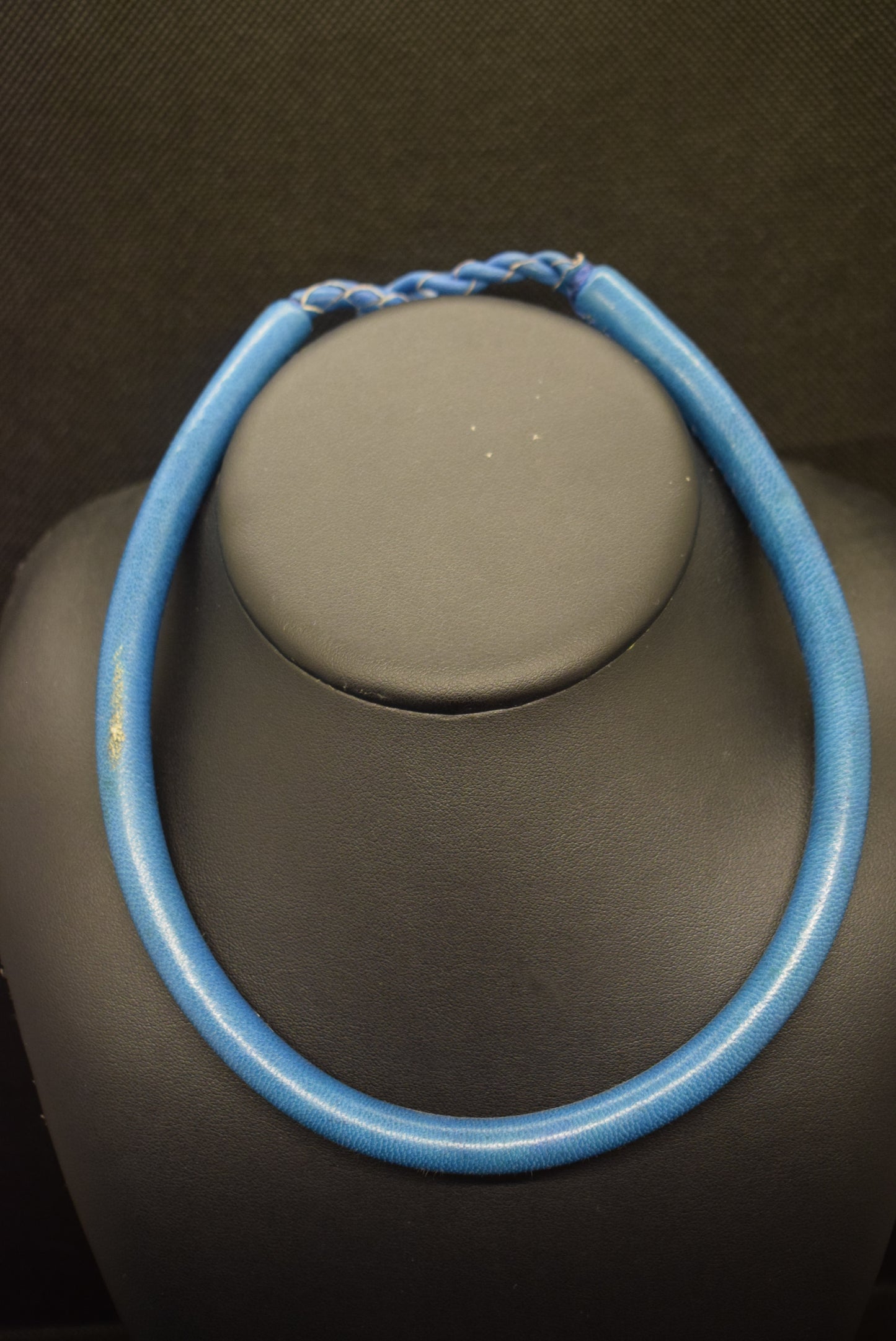 collar de cuero17