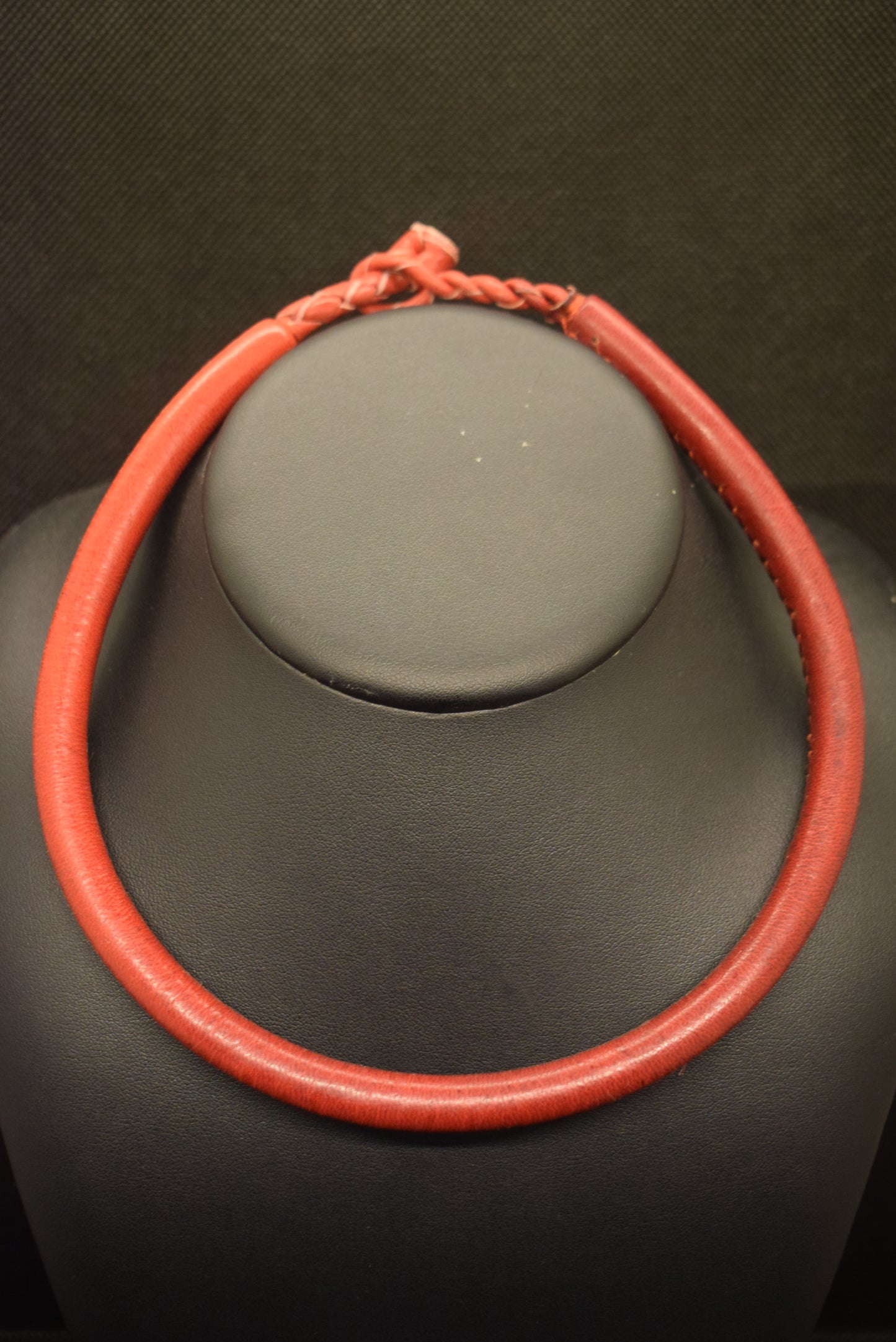 collar de cuero17